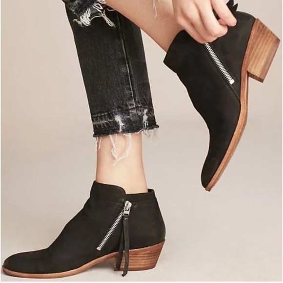 ⭐️HP⭐️Sam Edelman Black Packer Leather Ankle Bootie Size 10